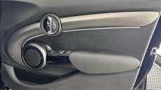 MINI Hatchback 1.5 Cooper Exclusive Premium 5dr Auto Petrol Hatchback